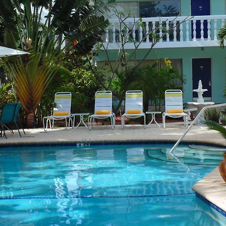 Cheston House - Clothing Optional All Male Guesthouse Форт Лодърдейл Екстериор снимка
