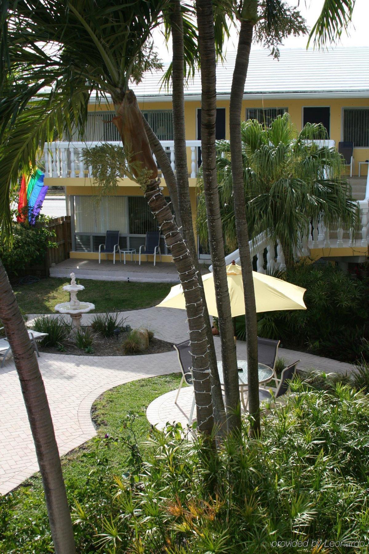 Cheston House - Clothing Optional All Male Guesthouse Форт Лодърдейл Екстериор снимка