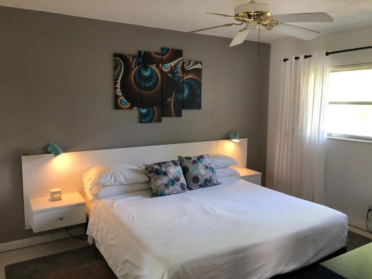 Cheston House - Clothing Optional All Male Guesthouse Форт Лодърдейл Екстериор снимка